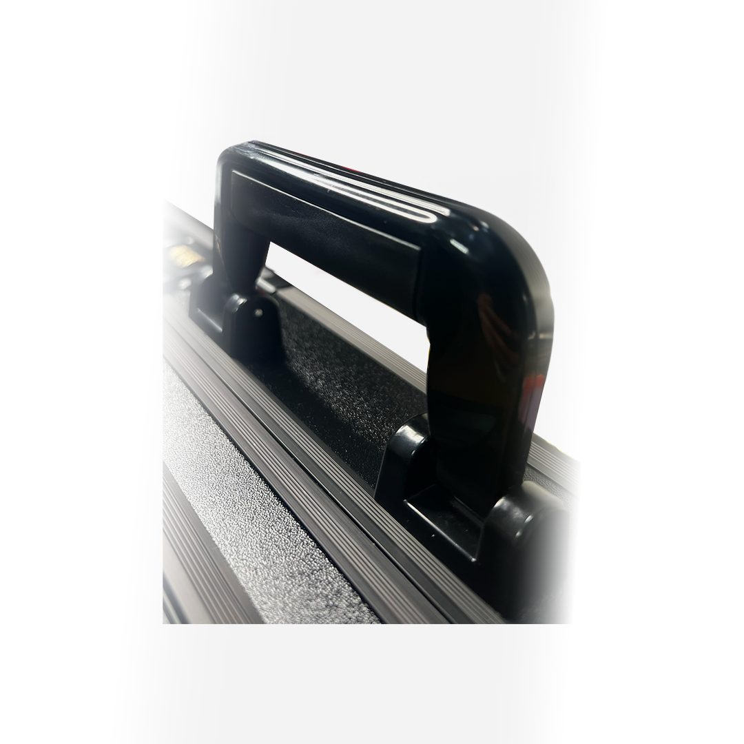 MALETIN NEGRO - Bravo Spain